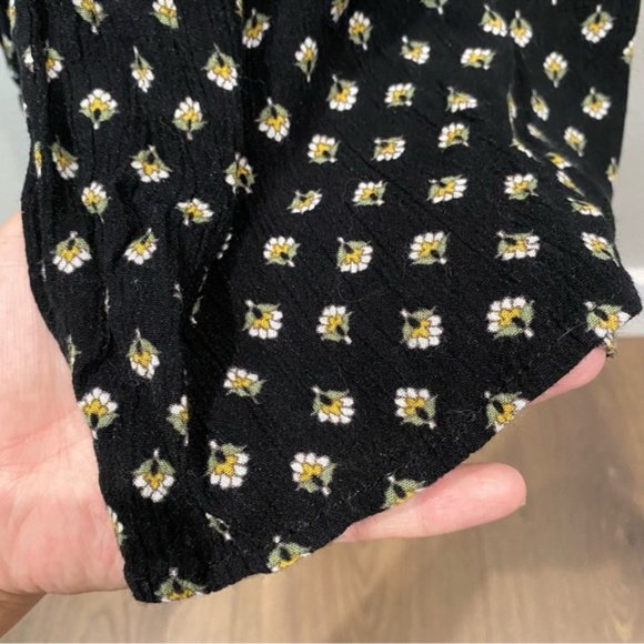 Carly Jean Daisy Print Jumpsuit Wide Leg Black Small - Picture 8 of 10